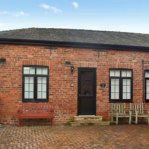 https://salmon-leap-cottage-1-uk48206.yorkshirehotels.net